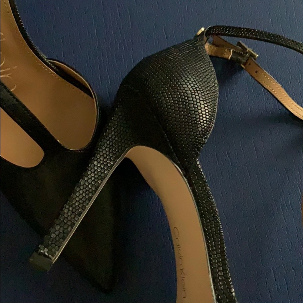 Shoes - Picture 7 of 7